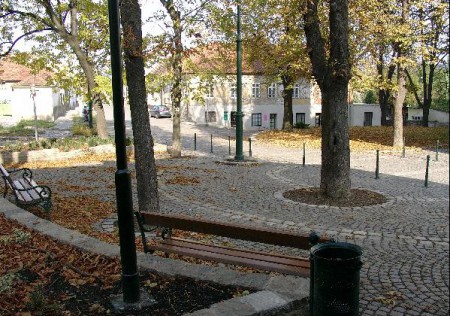 Pihenő area - bazalt kiskockakőből